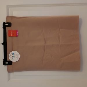 NWT Spanx skirt shapewear